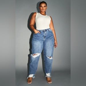 Pretty Little Thing Mid Blue Extreme Ripped Hem Knee Mom Jeans 18